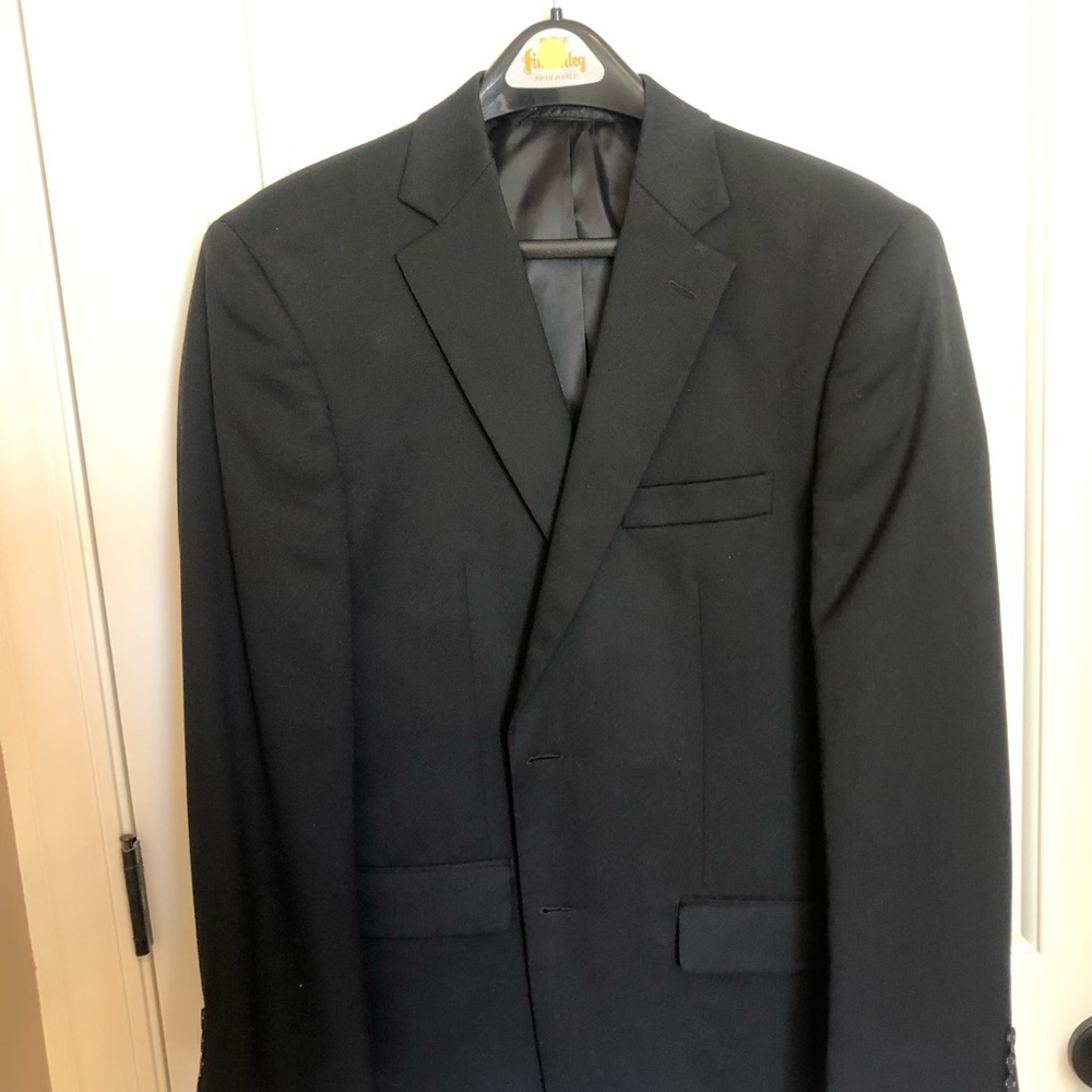 Men’s suit